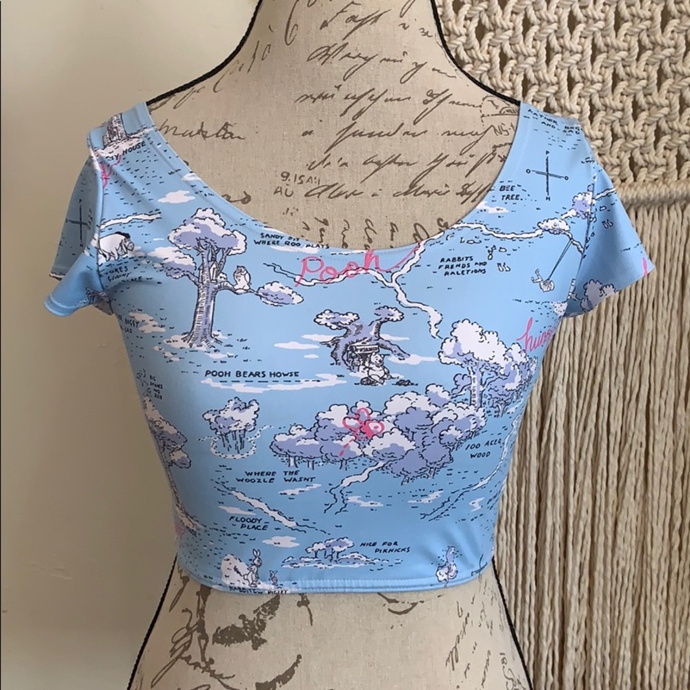 M BlackMilk Hundred Acre Wood Crop, Excellent used condition